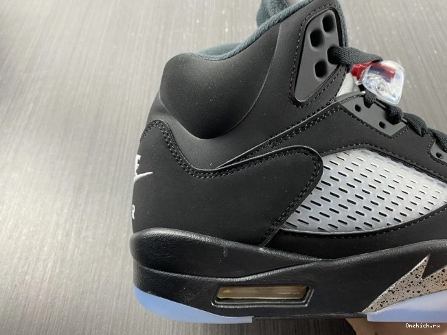 One Kick Black 5 Retro (2016) Jordan Metallic 845035-003 0731